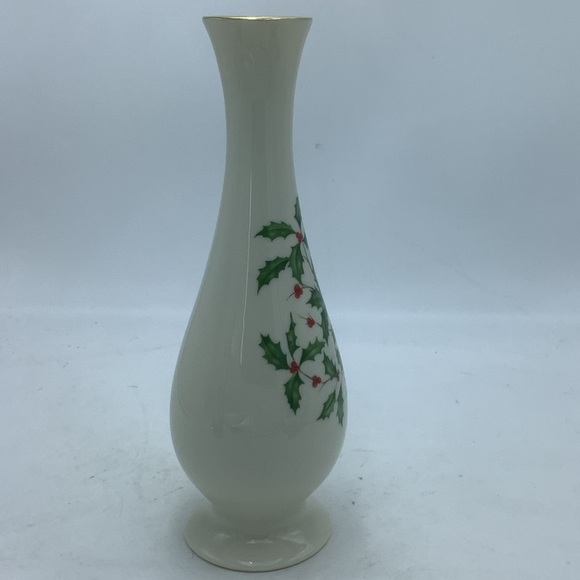 Two Lenox Holly Berry Christmas Vases - Picture 13 of 16
